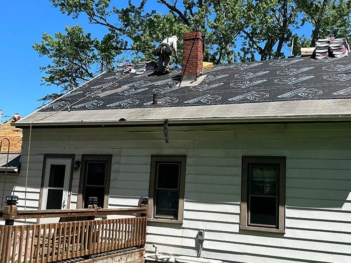 Reliable-Roofing-in-Lakewood-700x525-1 New Home Roof Being Installed